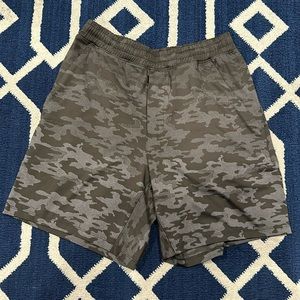 Lululemon pace breaker shorts
